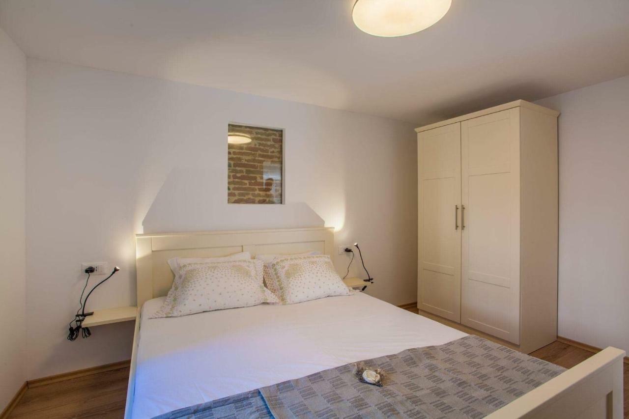 Apartmani Kraj Mora Cres Dış mekan fotoğraf