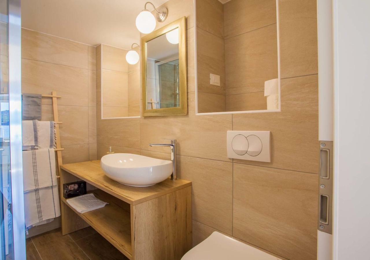 Apartmani Kraj Mora Cres Dış mekan fotoğraf