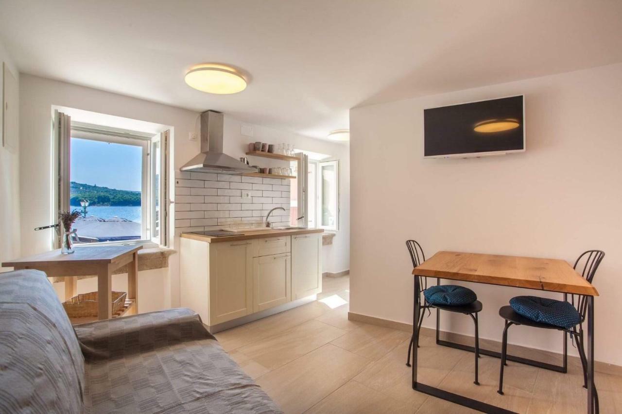 Apartmani Kraj Mora Cres Dış mekan fotoğraf