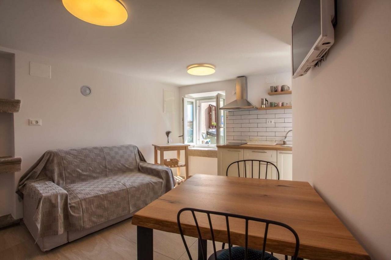 Apartmani Kraj Mora Cres Dış mekan fotoğraf