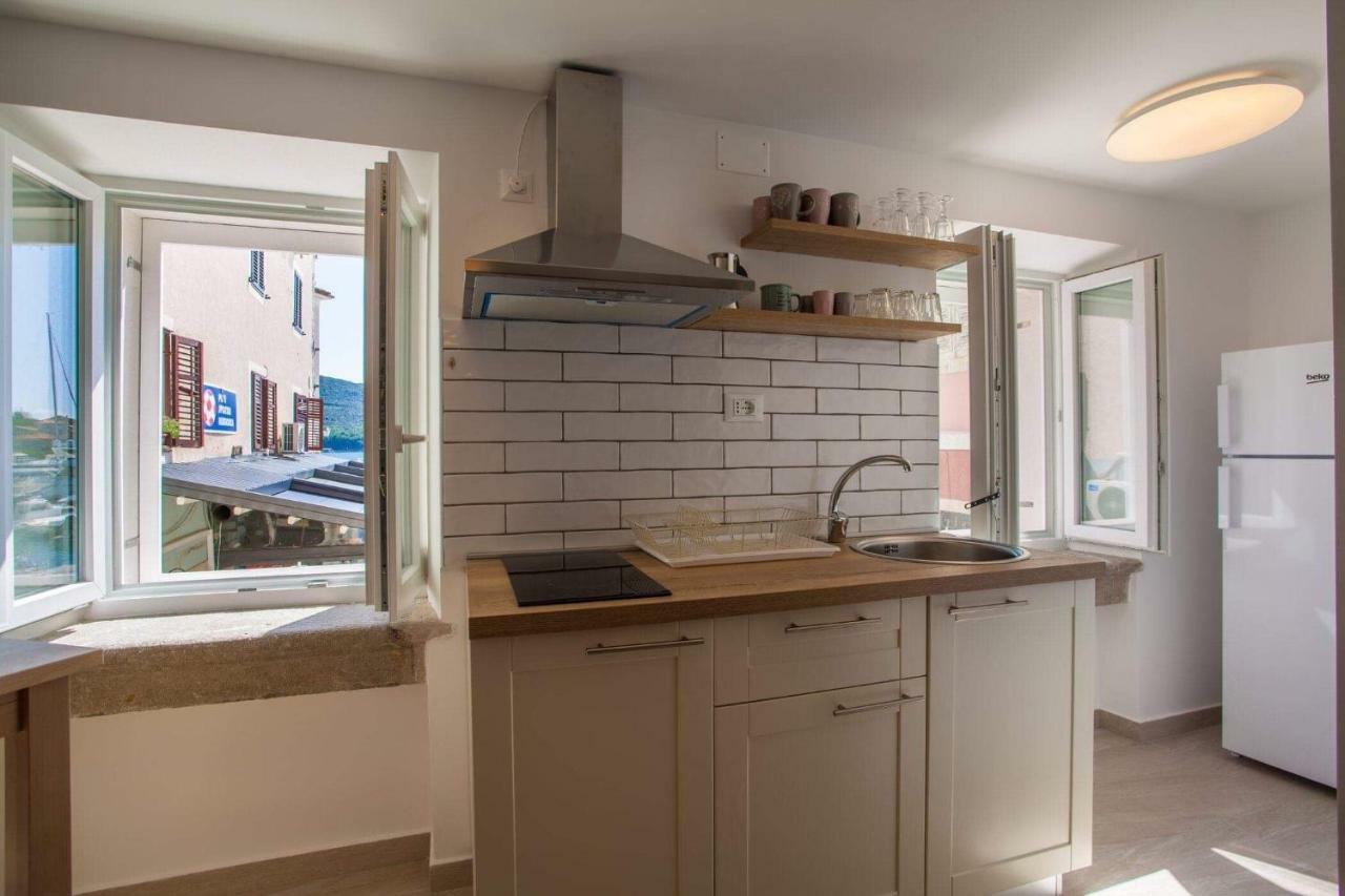 Apartmani Kraj Mora Cres Dış mekan fotoğraf